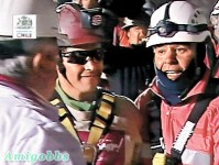 智利礦工礦難被困 69日「鳳凰」載回地面 出生天