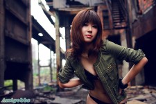 廢置工廠裏迫爆波波的女女
