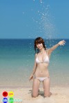 陽光海灘比堅尼露股溝‏