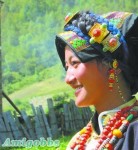 藏族白菜公主躥紅網絡(圖)