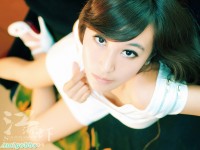 无名靓女秀酥胸