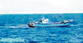 釣島撞船片44分鐘片段震驚中日　菅直人促徹查