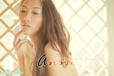 半裸正妹雙峰性感誘人‏