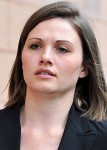 英女教師 誘騙 15歲男生開房