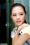 甜笑清純的美女