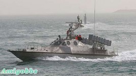 英媒曝伊朗正造自杀船 与敌舰同归于尽(图)