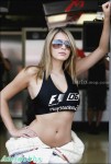 英國 F1賽場上的豐胸性感美女