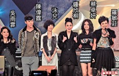 志 雲 出 招 破 無 綫 壟 斷 　 歌 星 自 由 了