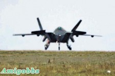解放軍隱形戰機現真身