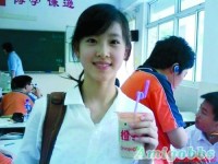 網絡美少女“奶茶MM”已確認被保送進清華