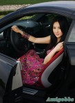 孟瑤性感寫真駕馭香車