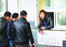 民工回鄉城里人感慨不方便 呼籲降低城市門檻