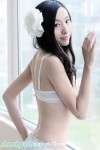 長髮美女性感內衣照