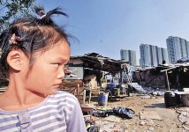 海南趁過年強拆貧民窟