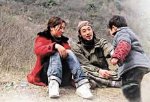 坐擁數百萬身家 80後夫妻棄豪宅住深山