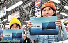 毋須眼鏡可看立體畫面 任天堂 3DS開賣熱爆