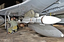 英法領軍 爭取國際影響力