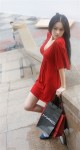性感美女張馨予街拍寫真 很有女人味道