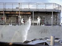英專家指洩輻射永無休止「要 100年冷卻燃料棒」