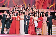 鳳凰衛視賀台慶  人民大會堂晚宴賓客中毒